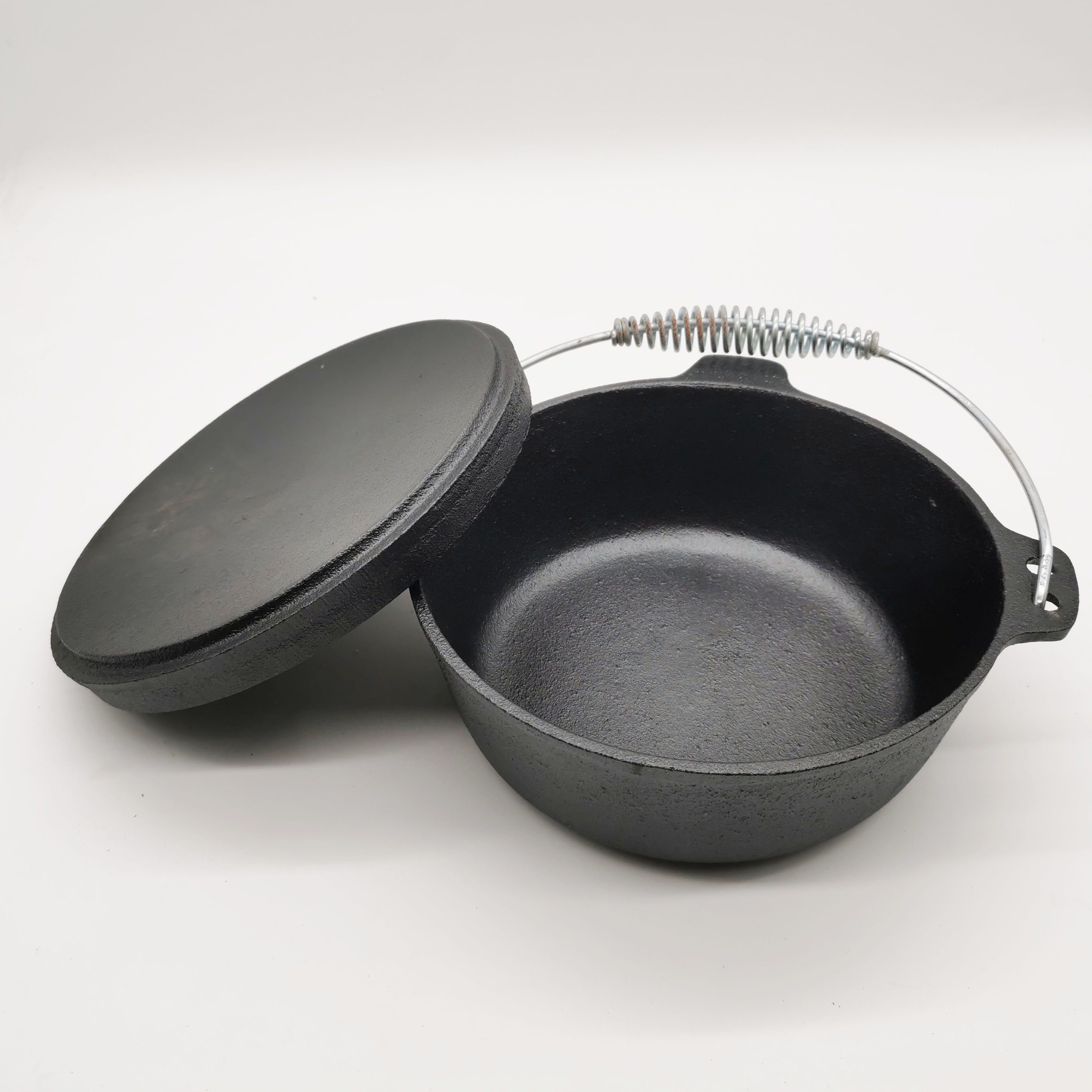 2QT Cast Iron Camp Dutch Oven  - đánh giá và giá Camp Dutch Oven Cast